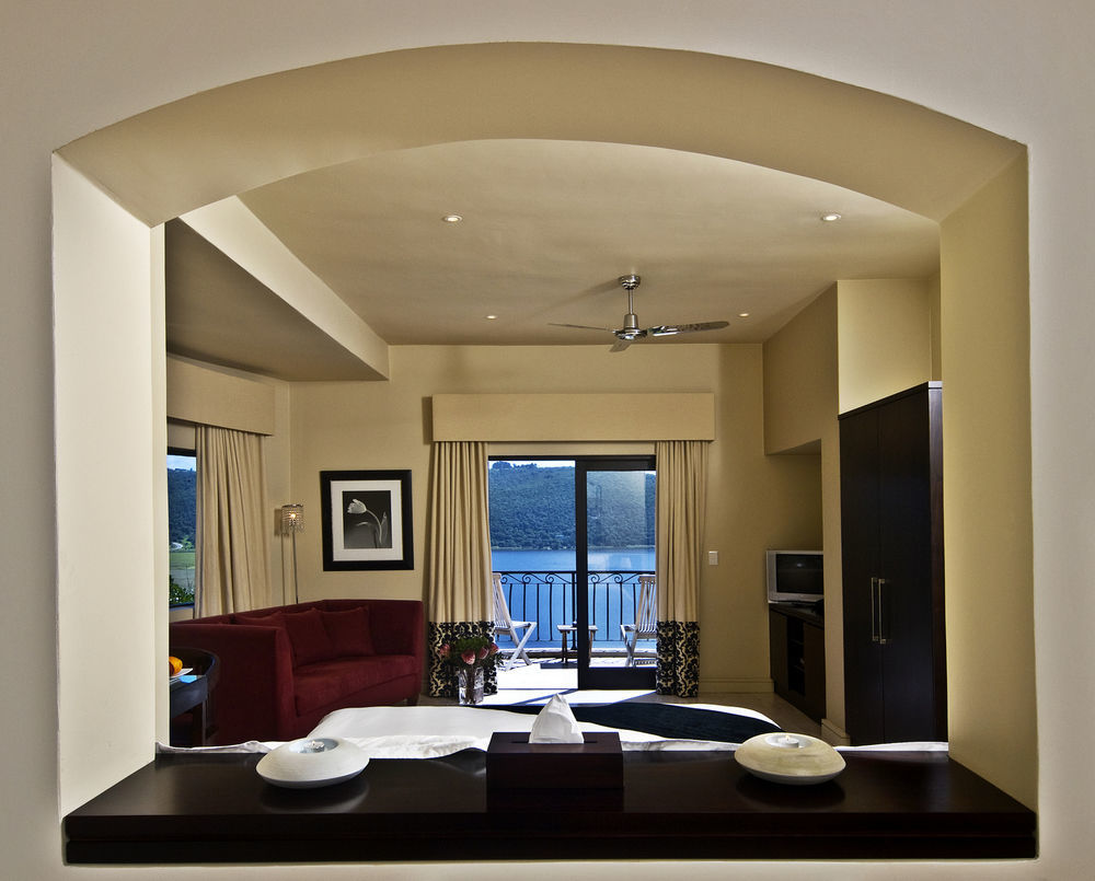 Lodge On The Lake And Wellness Spa Wilderness Ngoại thất bức ảnh
