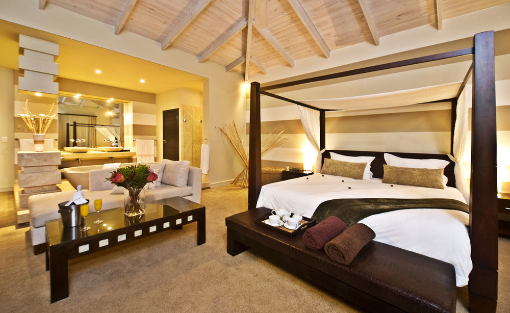Lodge On The Lake And Wellness Spa Wilderness Ngoại thất bức ảnh